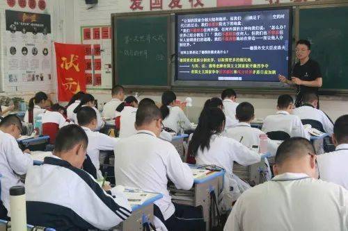 深入基层指导教研 竭诚服务一线教学